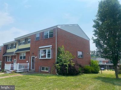 907 Stormont Cir
