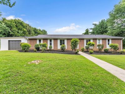 107 Carriage Ln