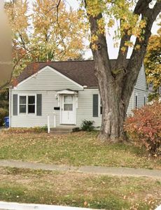 2418 Holt Ave