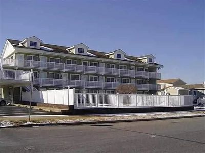 1100 New Jersey Ave Unit 201