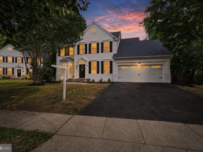 2907 Middlebridge Ct