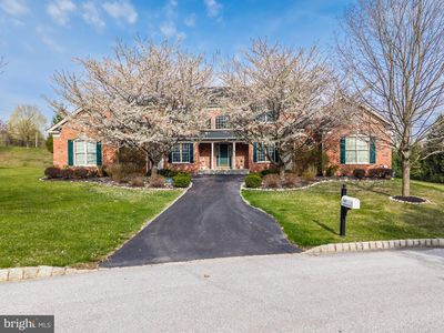 1463 E Stonington Dr