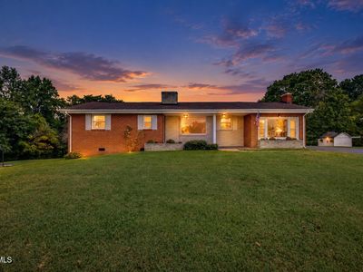 124 Tall Oak Cir