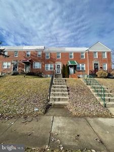 3905 Kenyon Ave