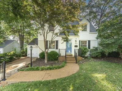 1030 Sylvan Pl