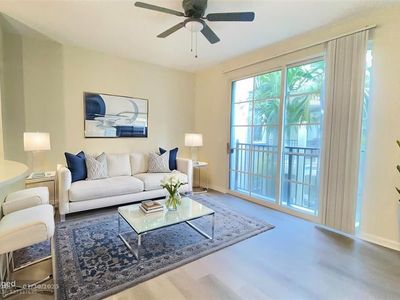 533 NE 3rd Ave UNIT 419