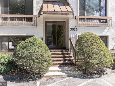 3825 Davis Pl NW APT 3