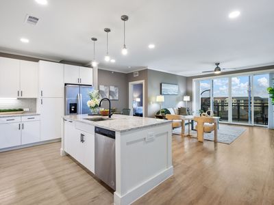 3517 Windhaven Pkwy #2404