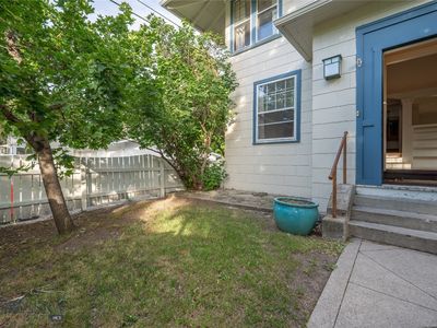 315 W Lewis St