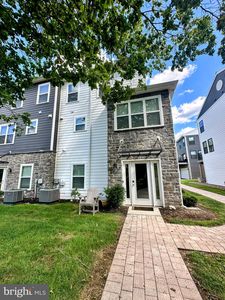 124 High Pointe Dr #35