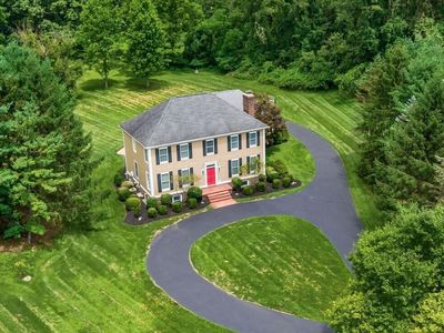 384 Longford Dr