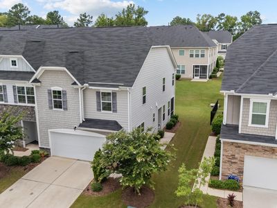 842 Salem Pointe Pl