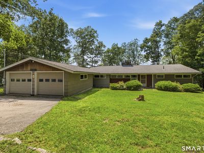 21 Hickory Lane