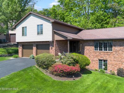 1307 Oakmont Rd