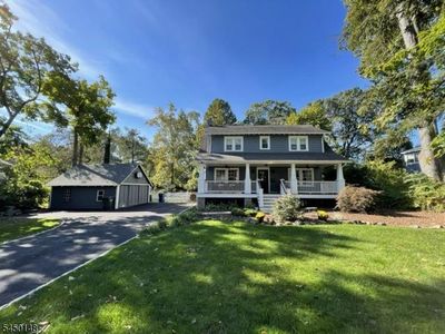 153 Hunter Ave