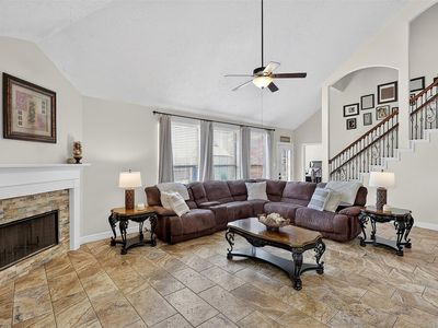 20502 Windsor Trace Ln