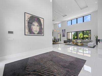 11350 NW 8th Street