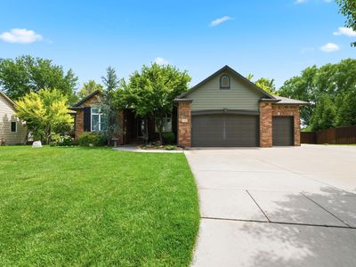 3845 N Lakecrest Ct