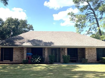 109 Claiborne Dr