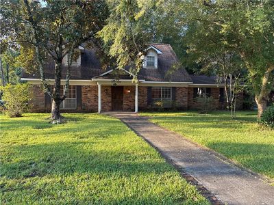 325 Huntington Dr