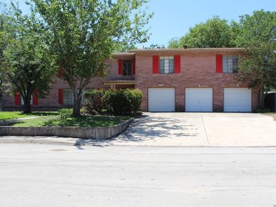 206 SENISA DR