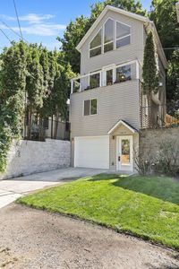 1615 W Wilson Ave