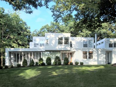 635 Foster Dr