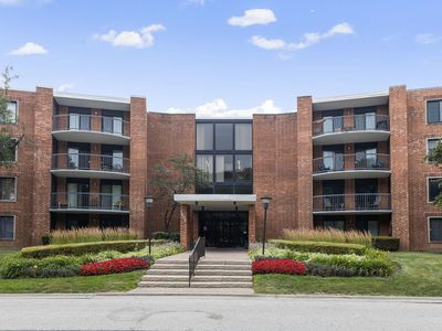1605 E Central Rd Unit 304A