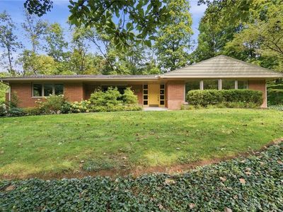 751 Laurelwood Rd