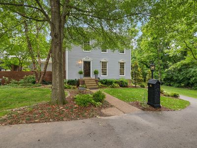 907 Paddock Park