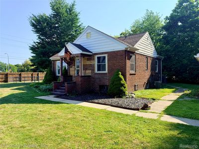 2604 Gratiot Blvd