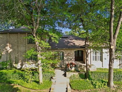 9206 Club Glen Dr