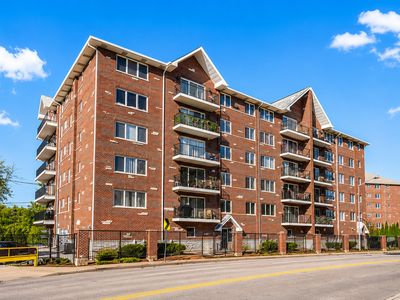 8030 River Walk Dr Unit 2F