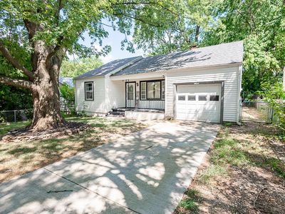 1407 E Locust Street