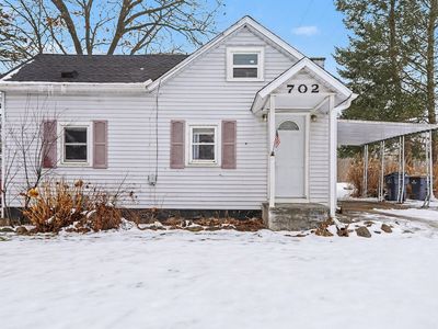 Property at 702 S Davis St, Vicksburg, MI