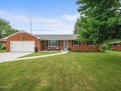305 Parkview Dr