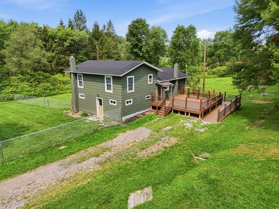 1518 Empire Rd