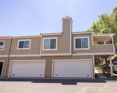 Property at 31371 The Old Rd Unit E, Castaic, CA