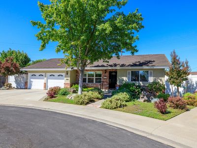 3613 Fern Ct