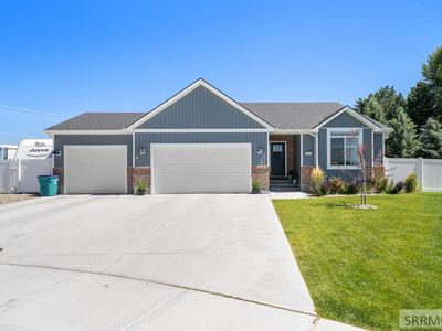 4454 E Tarrell Cir