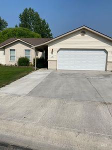 1285 Golden Pheasant Dr