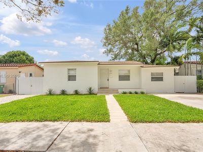 4840 SW 5th Ter