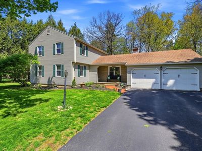 Property at 18 Fox Run Ln, Hampden, MA