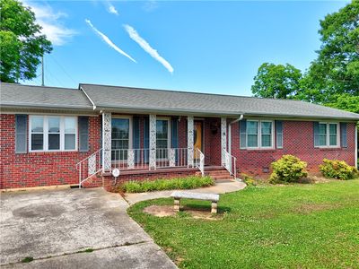 307 Calhoun Rd