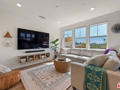 2911 W Exposition Pl #1