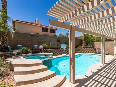 10949 Fintry Hills St