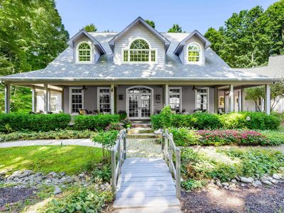 11511 Mountain Woods Dr