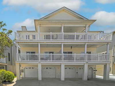 210 E Garfield Ave #B