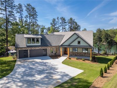 713 Bay Harbor Ln