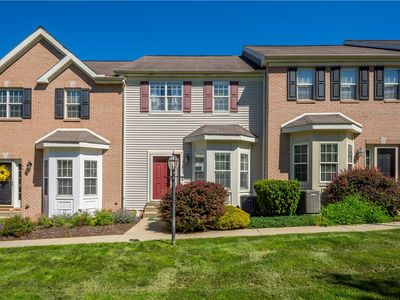 903 Royal Ct